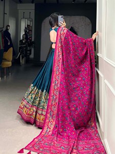 Lehenga en soie pure douce Lehenga à imprimé fantaisie pour demoiselles d'honneur, style pakistanais, mariage indien pakistanais - Product Image 3