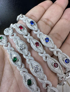 Pulsera de Diamantes de Moissanita Premium para Hombre Diseñada con Artesanía Moderna Perfecta para un Estilo Diario Elegante de la India - Product Image 4