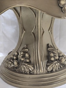 Support à gâteau élégant de style vintage en or pour la présentation de desserts, les événements à domicile, l'accueil des invités et les occasions spéciales, en provenance d'Inde - Product Image 6