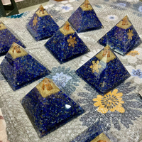 Pyramide d'Orgone en Lapis Lazuli Sculptée à la Main, Symbole de Metatron Naturel, Guérison Énergétique, Feng Shui, Écologique, Faite à la Main, Porte-Bonheur