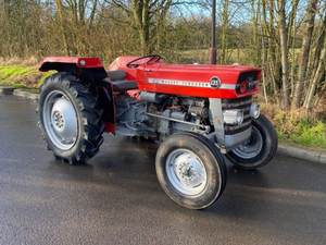 Tracteur à roues Massey Ferguson 135 d'occasion fiable, livraison rapide - Product Image 2