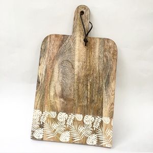 Planche de bois avec design sculpté à la main planche de fabrication de pâtes élégante outil de cuisine écologique nouveauté - Product Image 3