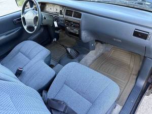 Toyota T100 DX d'occasion à bas prix, modèle 1995, à vendre - Product Image 3