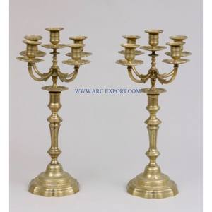 Candélabre de décoration de table au design luxueux Chandelier d'intérieur en laiton de forme et de taille personnalisées de qualité exclusive - Product Image 2