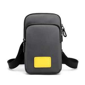 Petit sac à bandoulière en nylon imperméable pour femmes sac à bandoulière pour hommes pour voyage en gros pochettes de messager conception d'épaule confortable - Product Image 6