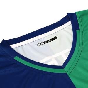 Uniforme de Fútbol Personalizado con Nombre, Número y Logotipo Impresos, Tela de Poliéster Transpirable de Alta Calidad, Ropa de Fútbol para Hombre - Product Image 3