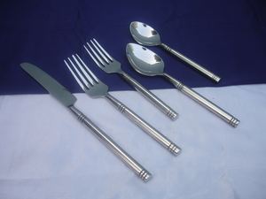 Vintage Premium Modern Brilliant Custom Metal Acero inoxidable Hotel 24PCs Juego de cubiertos con estuche Espejo Pulido Embalaje Promoción - Product Image 6