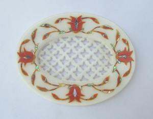 Porte-savon ovale en marbre blanc, élégant, avec marqueterie florale en cornaline, accessoire de salle de bain - Product Image 1
