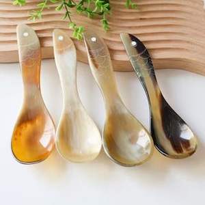 Ensemble d'ustensiles cuillère et fourchette en corne naturelle artisanale avec manche long et manche poli lisse Vaisselle de luxe durable - Product Image 3