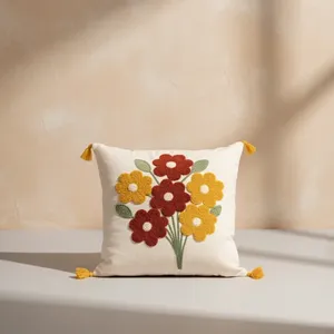 Funda de Cojín Decorativa con Diseño de Ramo de Flores Coloridas y Ecológicas, Sin Relleno - Product Image 2