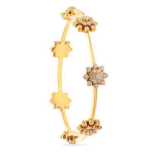 Bracelet élégant en or 22 carats avec diamants Avantika Bracelet luxueux avec diamants éblouissants - Product Image 1