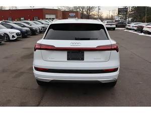 Audi e-tron Sportback Premium Plus 2021 Usado en Buen Estado, Doble Motor, Tracción en las Cuatro Ruedas, Sistema de Suspensión Neumática Adaptativa, Sin Modificaciones - Product Image 3