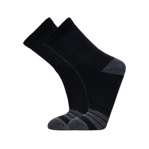 Chaussettes de cricket pour hommes, tissu extensible confortable à impression numérique, logo sur le bas, pour la saison de printemps - Product Image 1