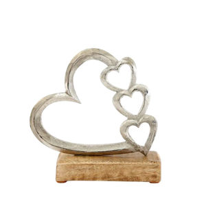 Sculpture élégante en aluminium argenté à double cœur sur socle en bois de manguier, décoration de table romantique pour la maison, prix le plus bas - Product Image 3