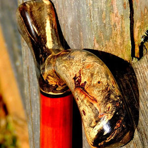 BÂTON DE MARCHE EN RÉSINE DE BOIS ANTIDÉRAPANT ET CONFORTABLE ÉLÉGANT avec poignée multiforme pour la réadaptation des personnes âgées - Product Image 1