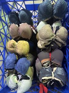 Soutien-gorge d'été d'occasion idéal pour les achats de vêtements d'occasion - Product Image 2