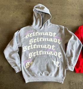 Nouveauté Sweat-shirt à capuche rouge personnalisé avec impression graphique streetwear, broderie numérique audacieuse - Product Image 5