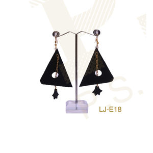 Nouvelle Arrivée De Mode Boucles D'oreilles Triangle Boucles D'oreilles Pour Femmes Filles Bijoux En Gros PSDS - Product Image 1
