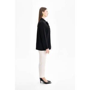 Blusa Elegante para Mujer con Cuello Alto Asimétrico y Encaje, Popelina y Chifón, para Oficina y Fiesta, Primavera Otoño, Talla XL - Product Image 4