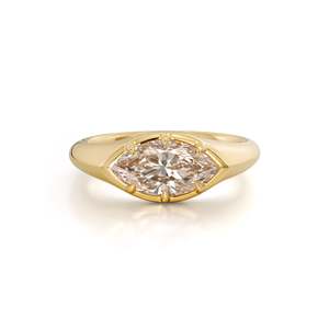 Anillo de Diamante Rosa Corte Marquesa Mini de 1.07 Ct, Color L Marrón, VS1, Diamante Cultivado en Laboratorio, en Oro Amarillo de 14K, Anillo Apilable para Uso Diario - Product Image 1