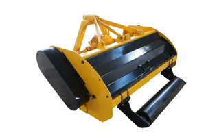 Máquina trituradora y devolvente de paja montada en tractor con componentes de engranajes centrales - Product Image 2