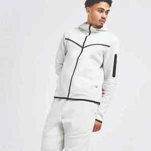 Ensemble de jogging streetwear personnalisé Survêtements pour hommes Survêtement personnalisé Unisex Mens Training Jogging Sportswear Survêtement - Product Image 1