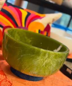 Bol à salade en résine pour la cuisine et la table, nouveau design, bol de service en résine, fait à la main, vaisselle pour la maison et le jardin, personnalisation - Product Image 3