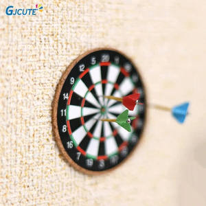 Juego de 4 Dardos en Miniatura, Juguetes Deportivos de Plástico y Madera con Resina, Accesorios Modernos para Casa de Muñecas, para Uso Doméstico - Product Image 3