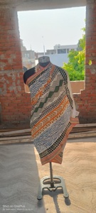 Vente en gros de sarongs de plage indiens imprimés en blocs à la main, tissu en voile doux, paréo d'été, couleur biologique naturelle - Product Image 2