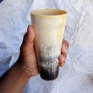 100% Eco Friendly Viking Real Ox Horn Hecho Vidrio Beber Vidrio Latón Trabajando con él Regalo para su ser querido para Home Hotel - Product Image 5
