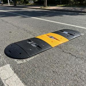 ทางลาดสายเคเบิล PVC ขนาด 3.5 เมตร พร้อมไฟกระพริบและฝาครอบ - Product Image 4