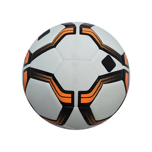 Ballons de football personnalisés à prix d'usine, en caoutchouc, pour l'entraînement et les matchs officiels - Légers et écologiques - Product Image 4