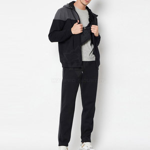 Survêtement homme en polyester doux pour l'entraînement, la course et les activités de plein air, avec un matériau léger et une finition soignée - Product Image 4