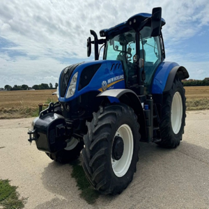 Grandes réductions sur les tracteurs 4x4 New Holland avec moteur et boîte de vitesses de haute qualité pour usage agricole et aménagement paysager 55HP à transmission par engrenages - Product Image 3