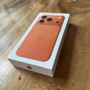 Tout Nouveau Téléphone 17 Pro Max Expédition Rapide 6,9 Pouces | Nouveau Téléphone Mobile 17 Pro Max Débloqué 5G Double SIM 2 To, 1 To, 256 Go + 512 Go - Product Image 5