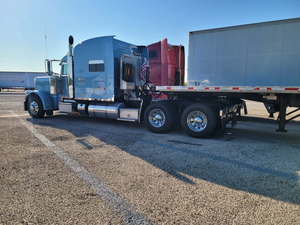 Camiones H&S en venta, con cabina para dormir, Peterbilt 389 del 2013 y Great Dane 48x102 de plataforma plana del 2013 - Product Image 5