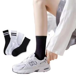 Chaussettes de travail unisexes personnalisées OEM, chaussettes épaisses en coton pour hommes, chaussettes de sport à étiquette privée OEM avec logo, fabricant - Product Image 3