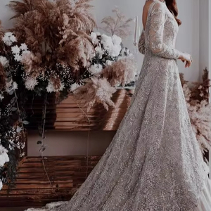 Elegante bordado en chaqueta nupcial Lehenga vestido con cuentas de cristal adornadas con rastro Dabka trabajo para boda 2025 - Product Image 1