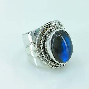 Boho Chic Labradorite Oval Ring 925 Sterling Silver Handmade Geometric November Birthstone Jewelry Perfect Gift for Her Birthday - Product Image 4