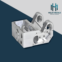 Boîtier en aluminium usiné CNC personnalisé et ensemble de supports de montage avec bras renforcés pour systèmes mécaniques industriels