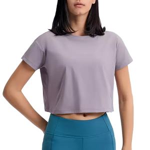 Gran oferta de camisetas cortas para mujer, camiseta de Jersey de algodón de secado rápido con características transpirables, camiseta de fitness con logotipo personalizado, OEM de fábrica - Product Image 1