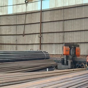 Tuyau en <span class=keywords><strong>acier</strong></span> au carbone noir galvanisé sans soudure, rond, de 30 <span class=keywords><strong>mm</strong></span> de diamètre, étiré à froid, trempé à chaud, prix usine - Product Image 1