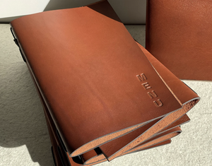 DIVRIS DRL-111 Porte-menu en cuir PU marron avec cordon, idéal pour restaurants et hôtels, taille personnalisable, capacité multi-pages - Product Image 5