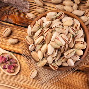 Noix de pistache biologiques |   Non salé, cru |   Riche en nutriments |   Qualité supérieure |   100% Naturel |   Emballage personnalisable - Product Image 2