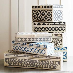 Incrustaciones de hueso ÚNICA tradición artesanal contemporánea personalizada y Floral Mesita de noche Gabinete Incrustaciones de hueso Sala de estar DE LA India - Product Image 1