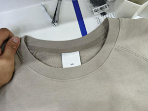 Sweat-shirts classiques décontractés pour hommes en coton 100% en gros d'usine avec logo personnalisé uni pour l'hiver - Product Image 6