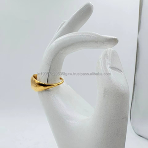 Bague de pierres précieuses en laiton filigrane à finition antique - Product Image 1