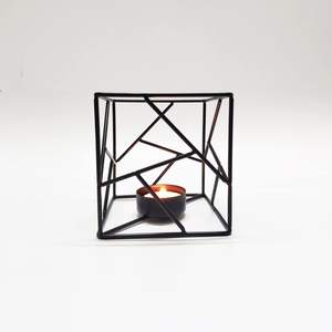 Design contemporain carré géométrique structuré doré bougie votive support Durable qualité métallique bougie éclairage décor Arts - Product Image 5