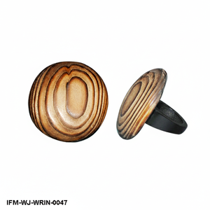 Bague statement en bois naturel artisanal, grande, ronde, à grain organique, bande en bois écologique, bijoux artisanaux pour femmes - Product Image 1