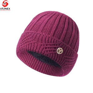 Gorro de Invierno de Felpa para Hombre, Diseño OEM de la Mejor Calidad, Logotipo y Color Personalizados, 100% Acrílico, Gorro Cálido para Playa y Viajes - Product Image 2